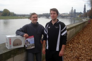 Gert Schmidt und Martin Falk nach dem Marathon. Mit auf dem Bilder der Toaster den es für Platz 3 in der AK50 gab ;-)