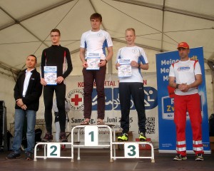 Siegerehrung der Altersklasse 20 im Gesamtwettbewerb Koberbachtal-Triathlon in dessen Rahmen die Hochschulmeisterschaft ausgetragen wurde.